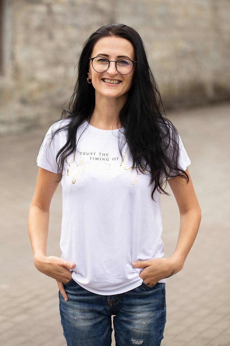 Annika, Sveni raamatupidaja